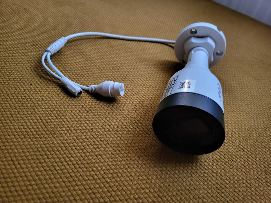 2x Camere supraveghere cu IP si WIFI