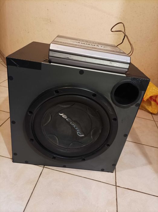 Бас-каса с усилвател Pioneer