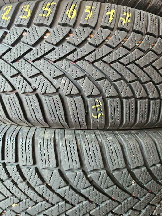 Гуми 235/65/17 дот19