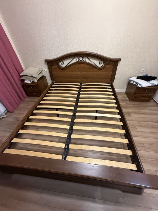 Кровать двухспальняя