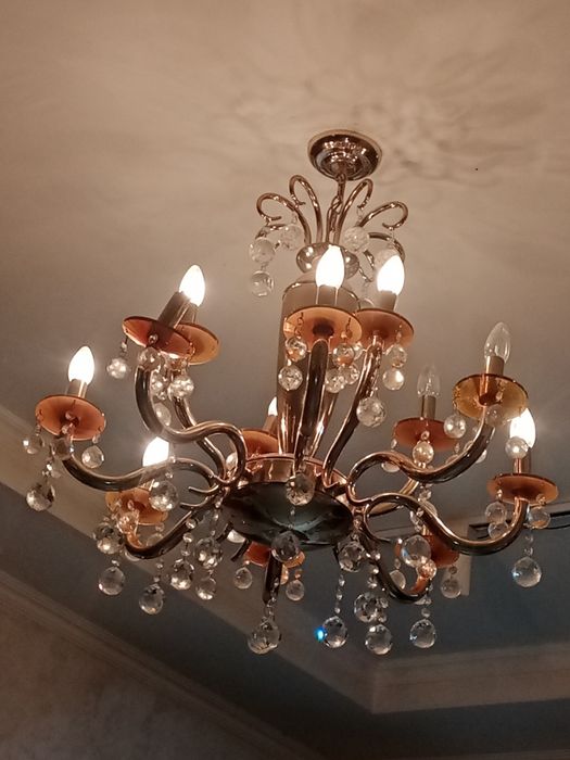 Продам люстры в хорошем состоянии