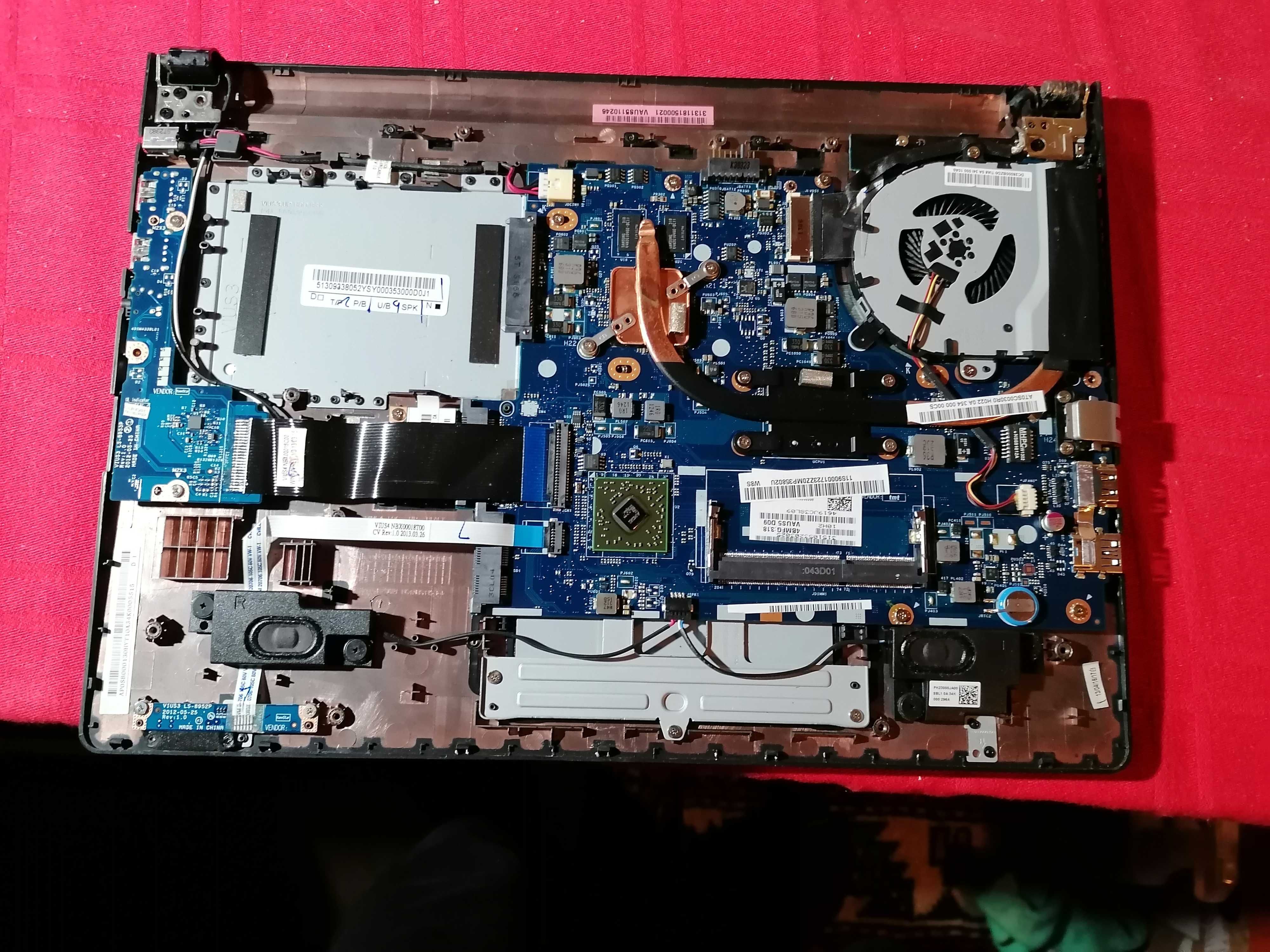 Laptop Lenovo IdeaPad S405  AMD A8-4555M