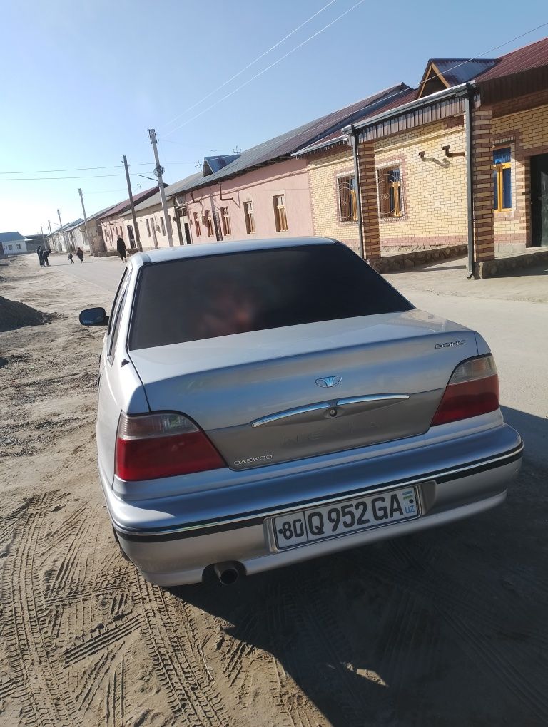 Machine sotiladi nexia 1 srochni