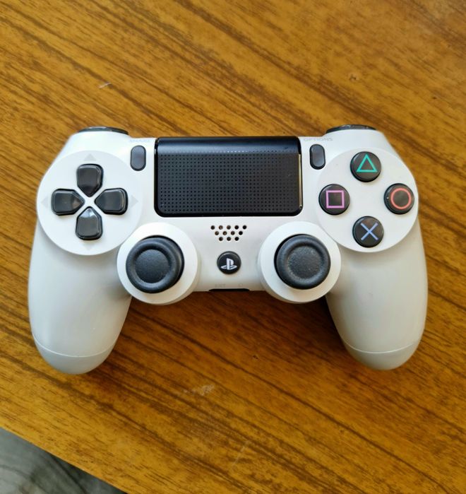 PlayStation 4 Pro 1TB 12.00 3-reviziya Full komlekt