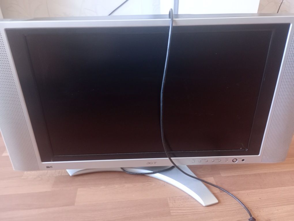 Продавам Телевизор ACER