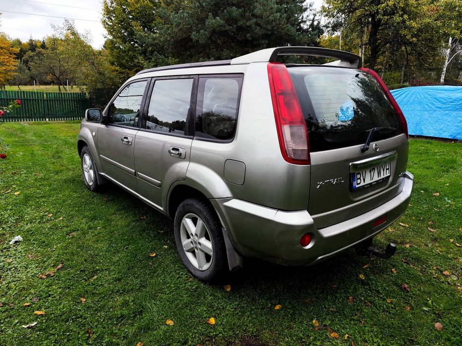 Vând Nissan X- Trail 2004