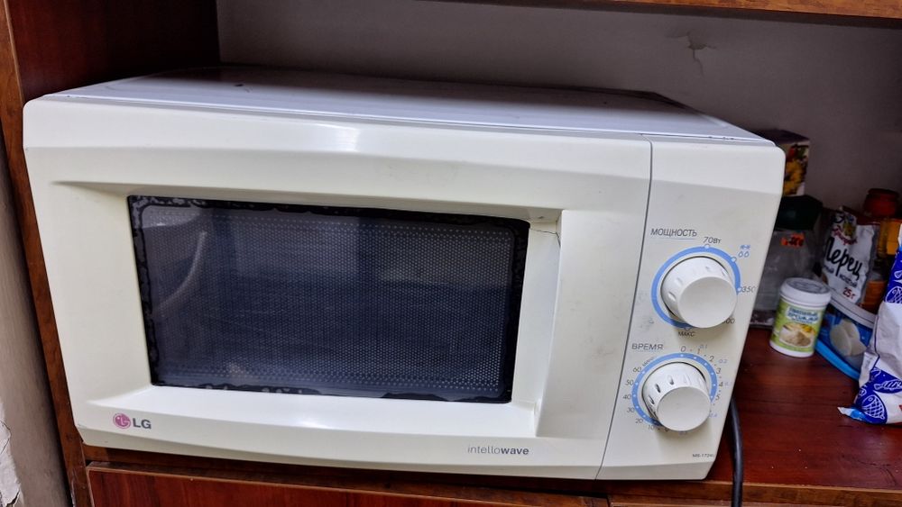 Продам микроволновку LG