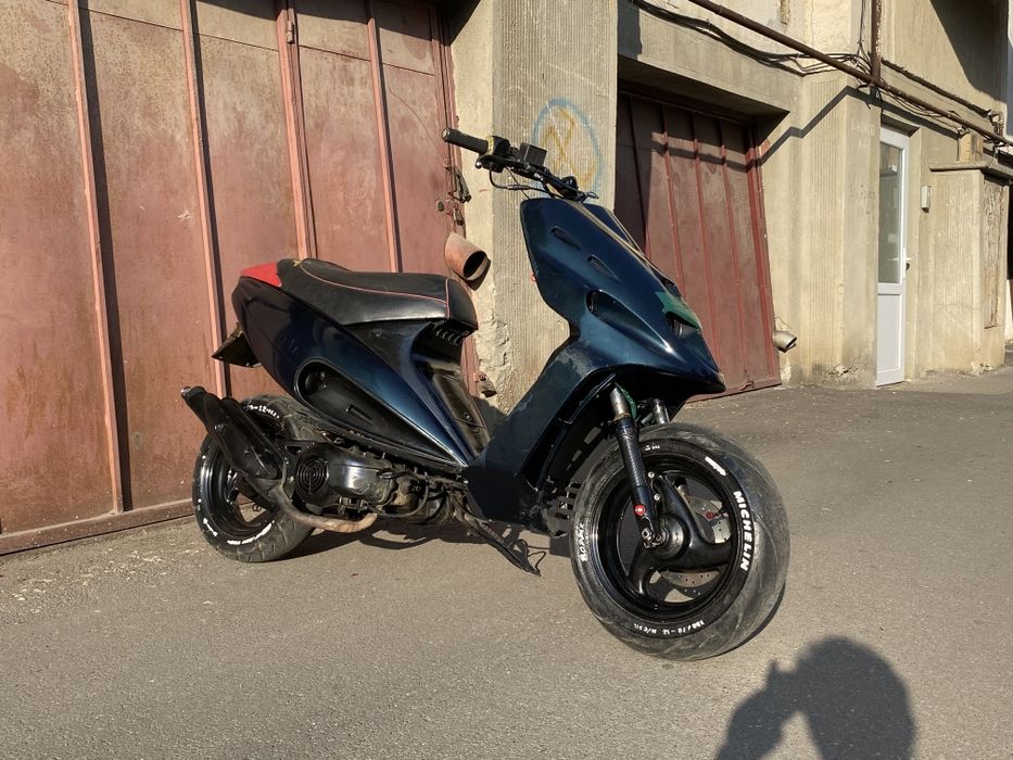 Malaguti F12 Phantom 49cc Scuter de câmp