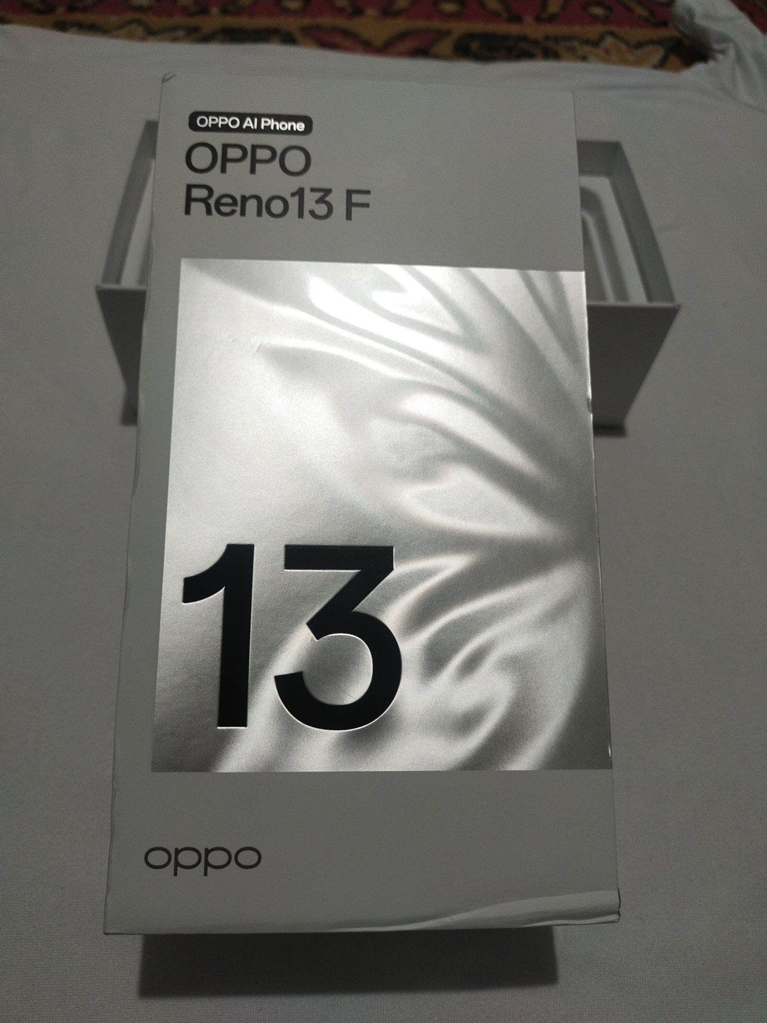 Oppo Reno 13F yangi