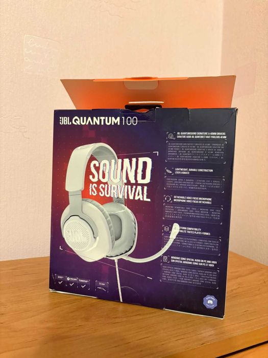 Слушалки JBL Quantum 100 с микрофон, бели