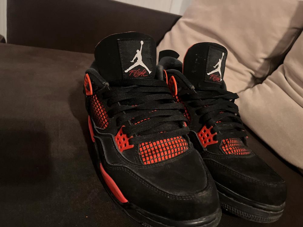 Jordan 4 Red Thunder