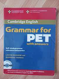 Vând cartea originală Grammar for PET Cambridge