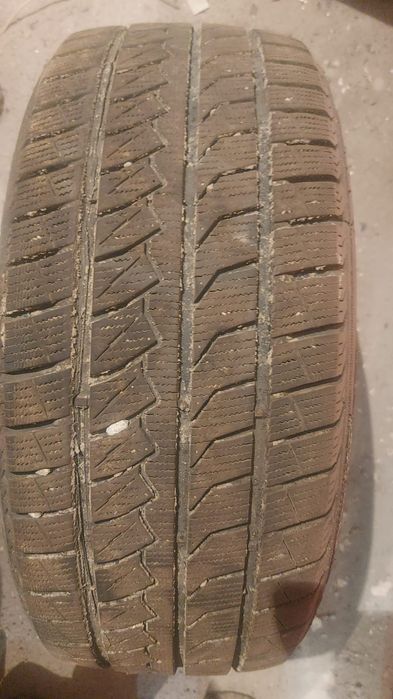 Шины зимние лепучка 215/55/r17