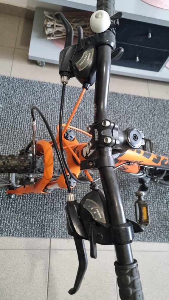 Bicicletă KTM 24"- copii 8-11 ani