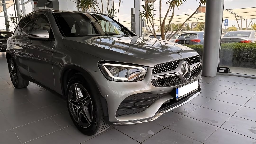 Mercedes GLC 220d 4MATIC an 2020