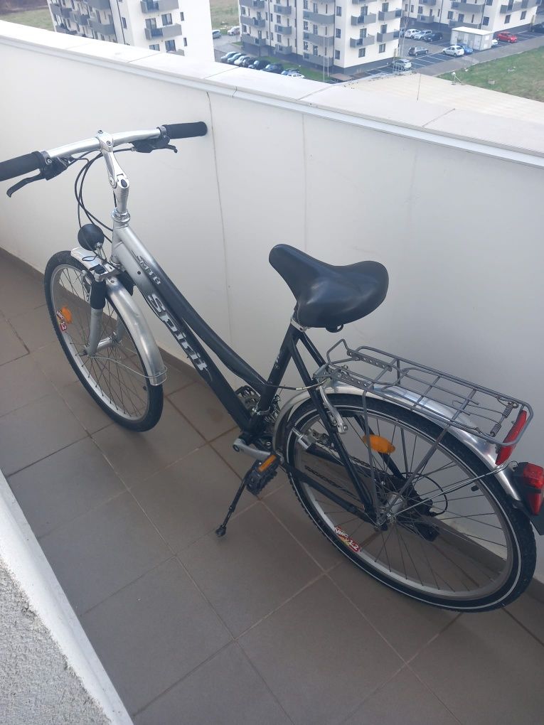 vând bicicleta 26 inch,model deosebit,schimbătoare shimano,import.
