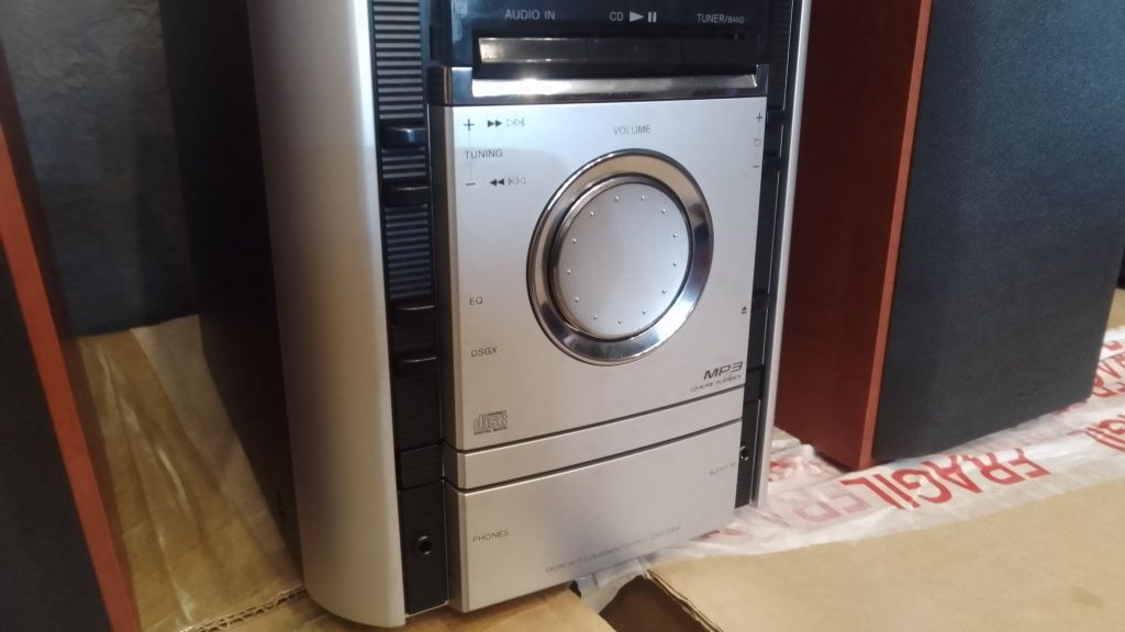 Combina Sony ,sistem audio