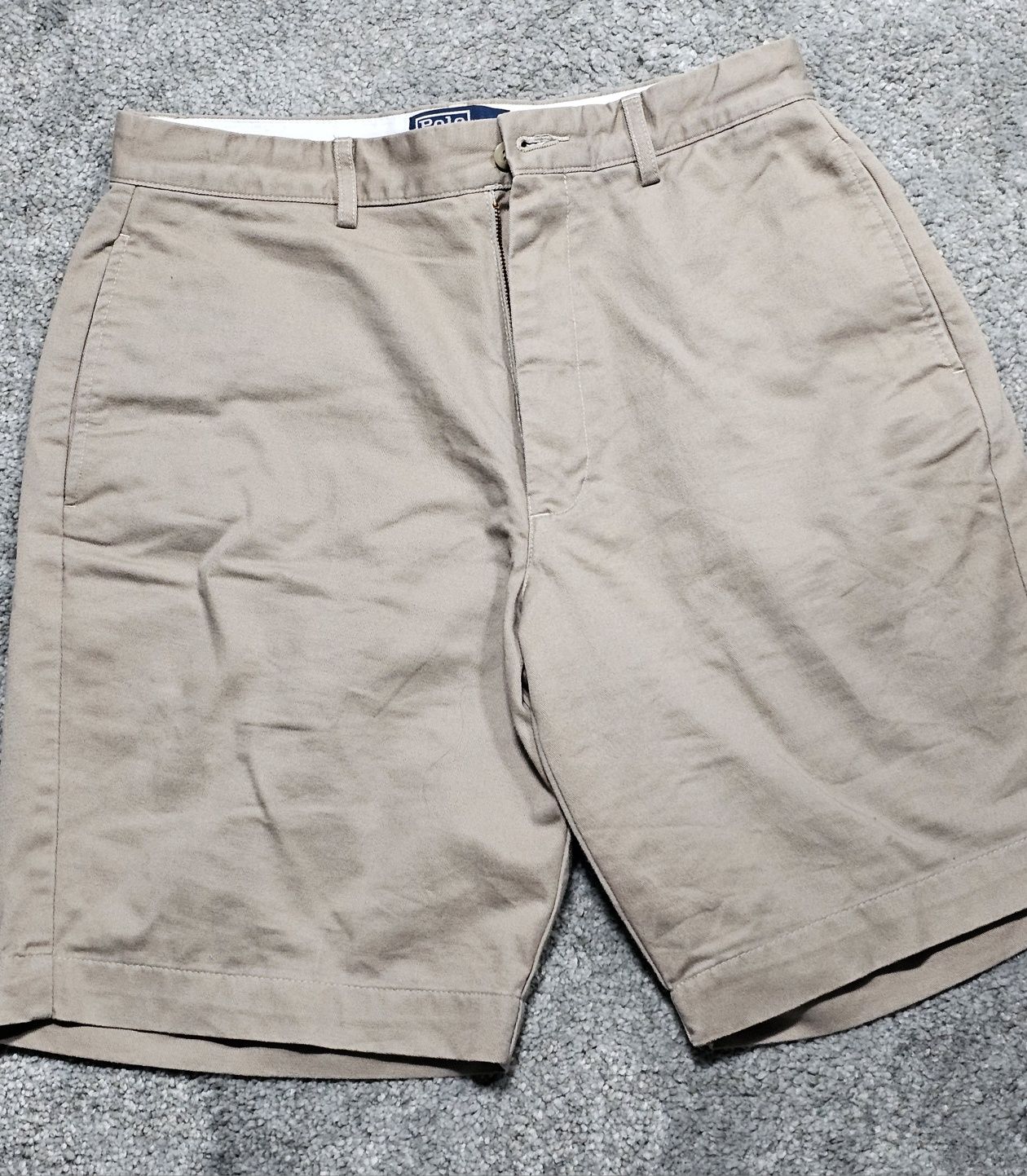 Pantaloni Polo Ralph Lauren 
Chino
100%bumbac
Stare excelenta
Purtati