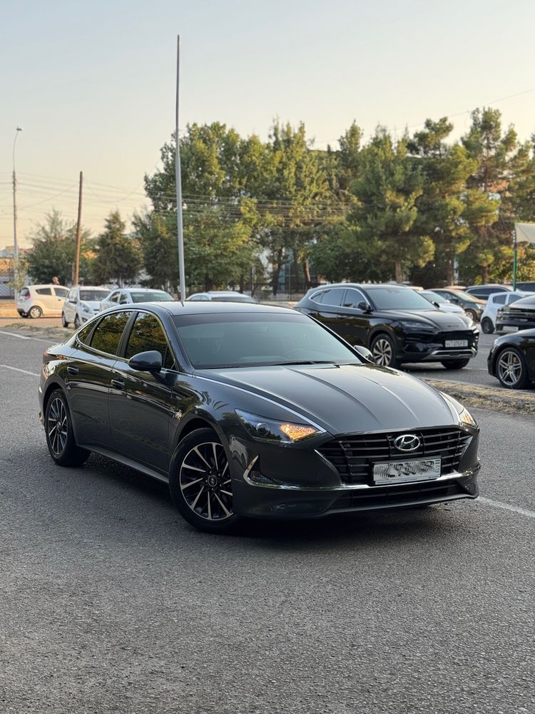Hyundai sonata 2020 yil 3 pozitsa