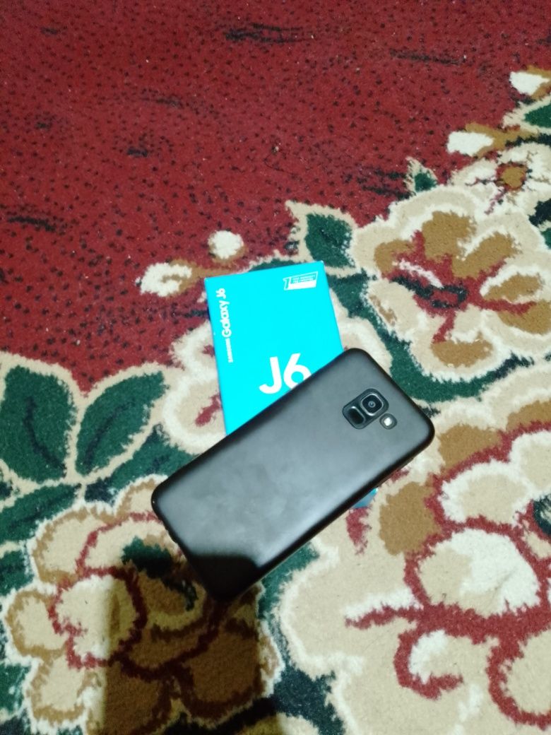 Samsung j6 2018 .