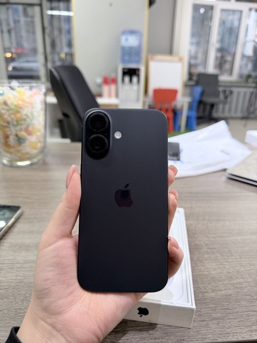 Iphone 16 128 gb 94% аккумулятор