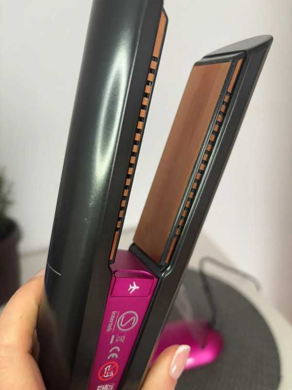 Placa de păr Dyson cu acumulator, incarcator