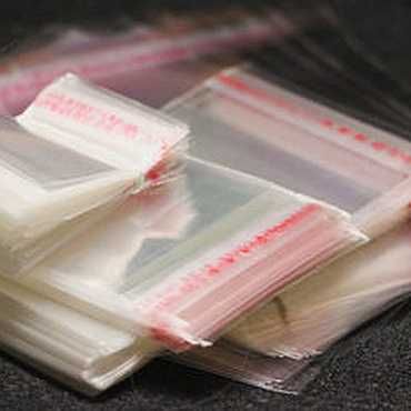 Упаковочные пакеты с липкой полосой