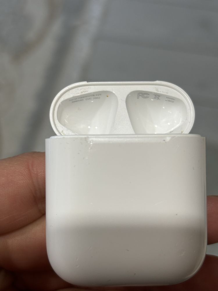 airpods 2 только футляр