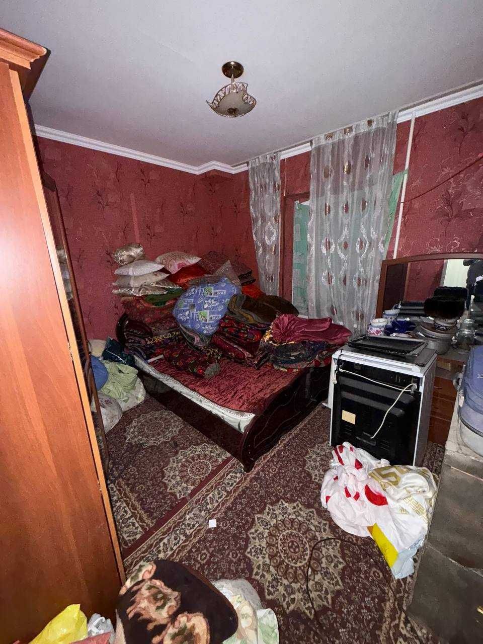 Срочно продается квартира недорого 4х комнатная 120кв