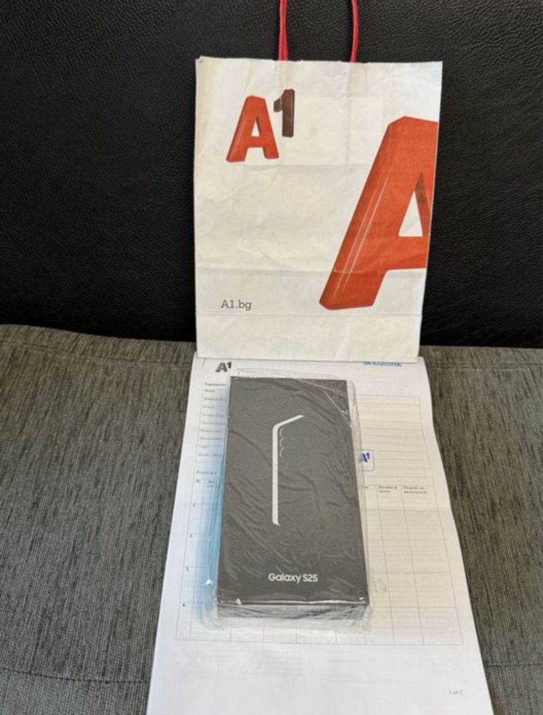 ЗАПЕЧАТАН 128GB Samsung S25 MODE A1 Гаранция 2027г. Silver / Сребрист