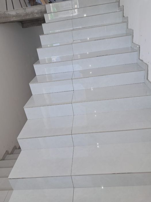 Кафельщик. Качественная работа по облицовке и демантажу!