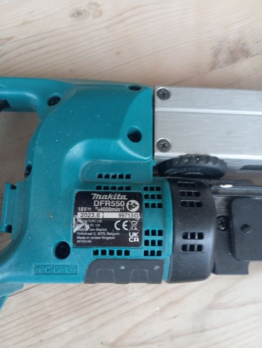 Макита Инструмент за гипсокартон