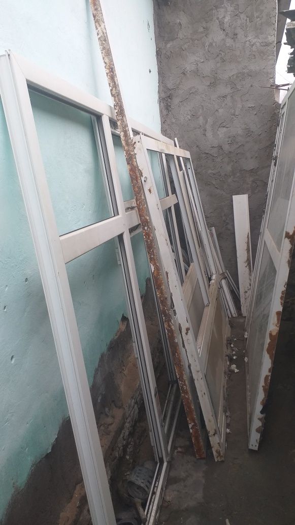 Holat yaxsh akfa eshikla sotlad