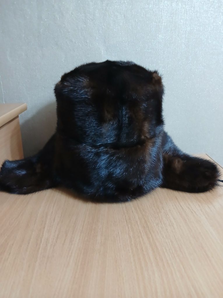 Продам шапку ушанку.