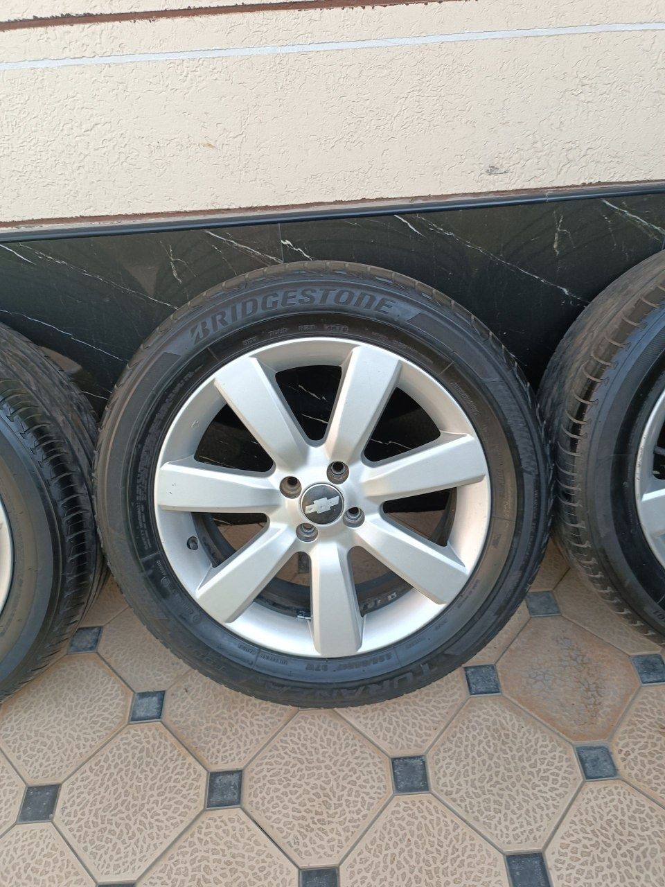Kobalt Diska balon225 55 R17 Holati ideal ayibi yoq