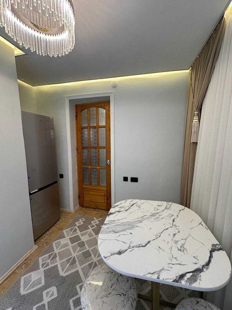 метро Buyuk Ipak Yoli 2 комнатная 40м2 Евро ремонт мебель + техника