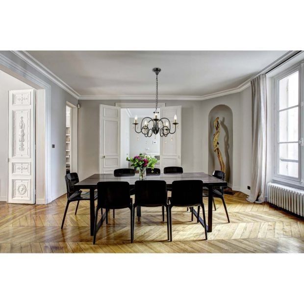 Страхотен полилей в дворцов стил