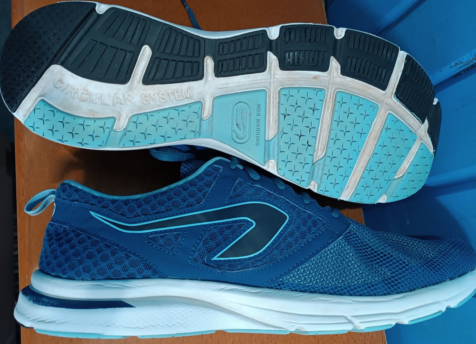 Kalenji / Decathlon маратонки номер 47