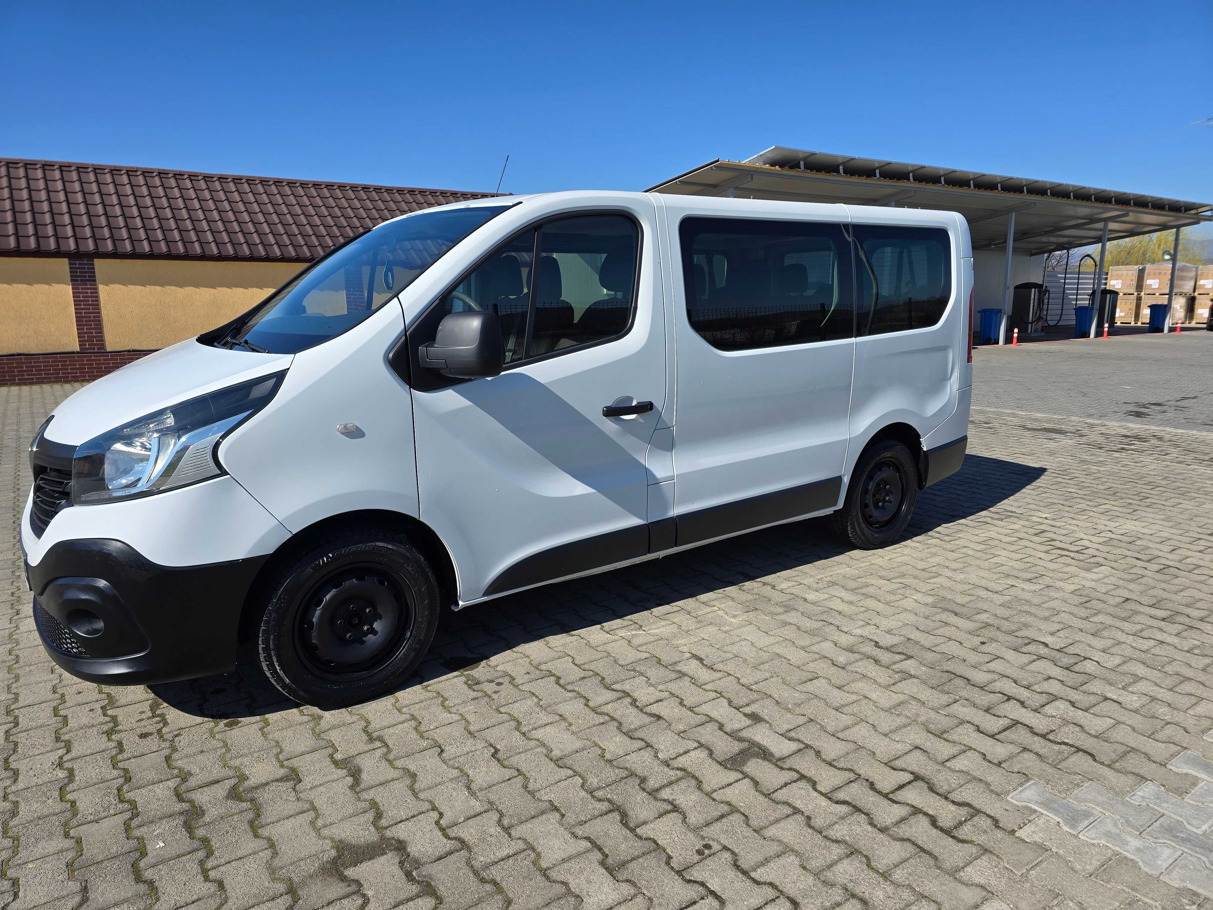 Renault Trafic 8+1 proprietar de noua