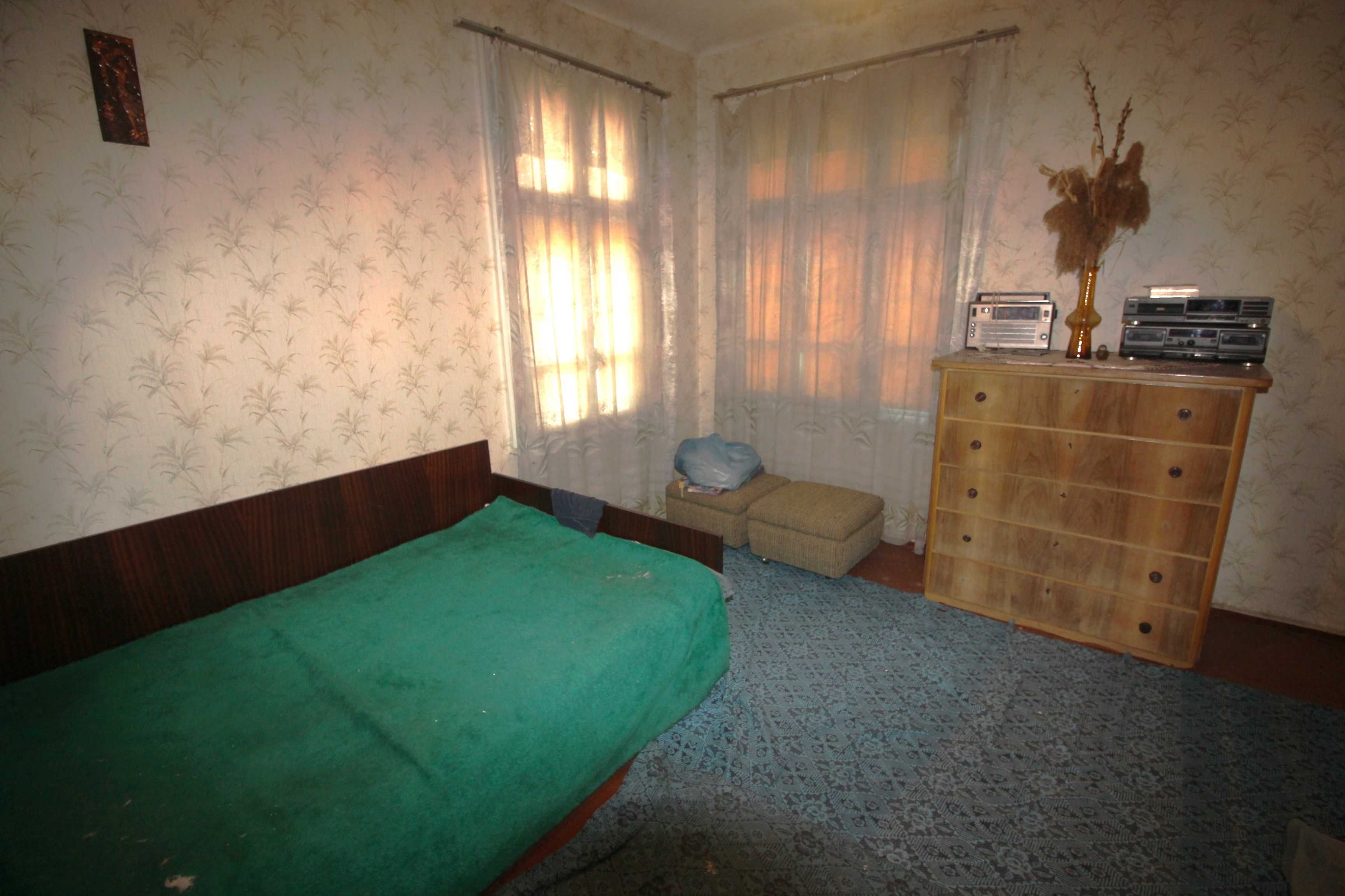 Къща с парцел в с. Крушуна