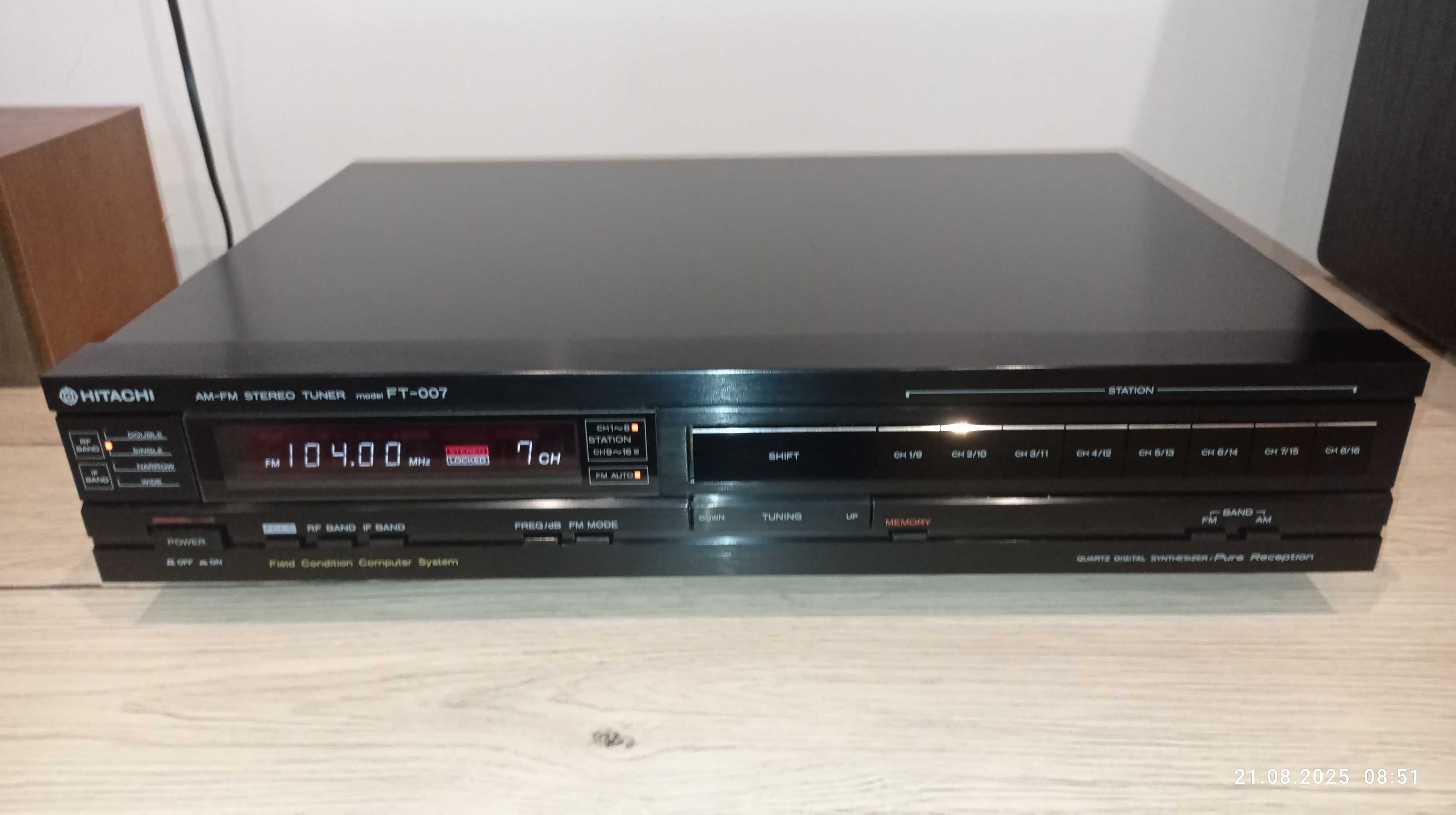 Тунер Hitachi FT-007