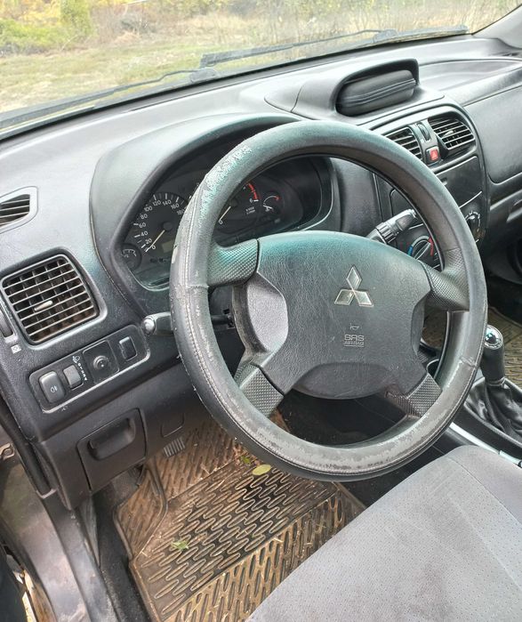 Лек автомобил Mitsubishi Space star 1.9 DiD