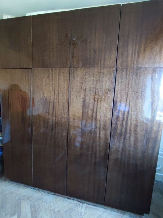 Гардероб и легло