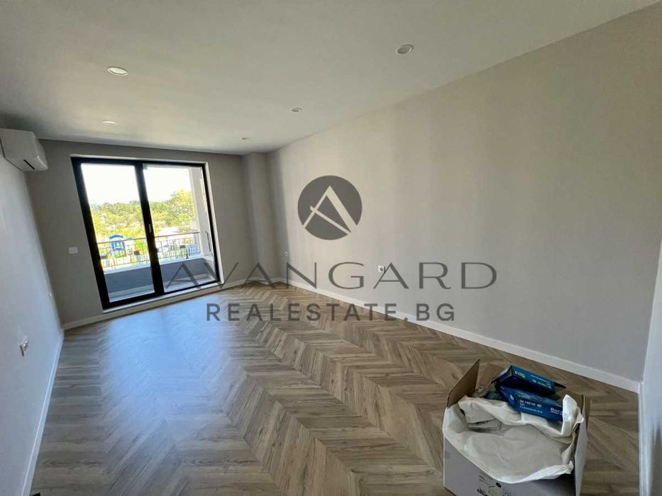 Продава се Тристаен апартамент в Пловдив, Христо Смирненски - 160 кв.м за 2188 €/кв.м - Снимка #10