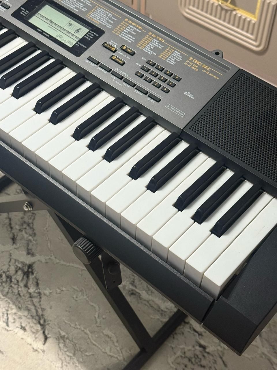 Синтезатор CASIO +400 инструментов