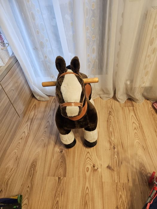 Calut balansoar cu roți ponycycle