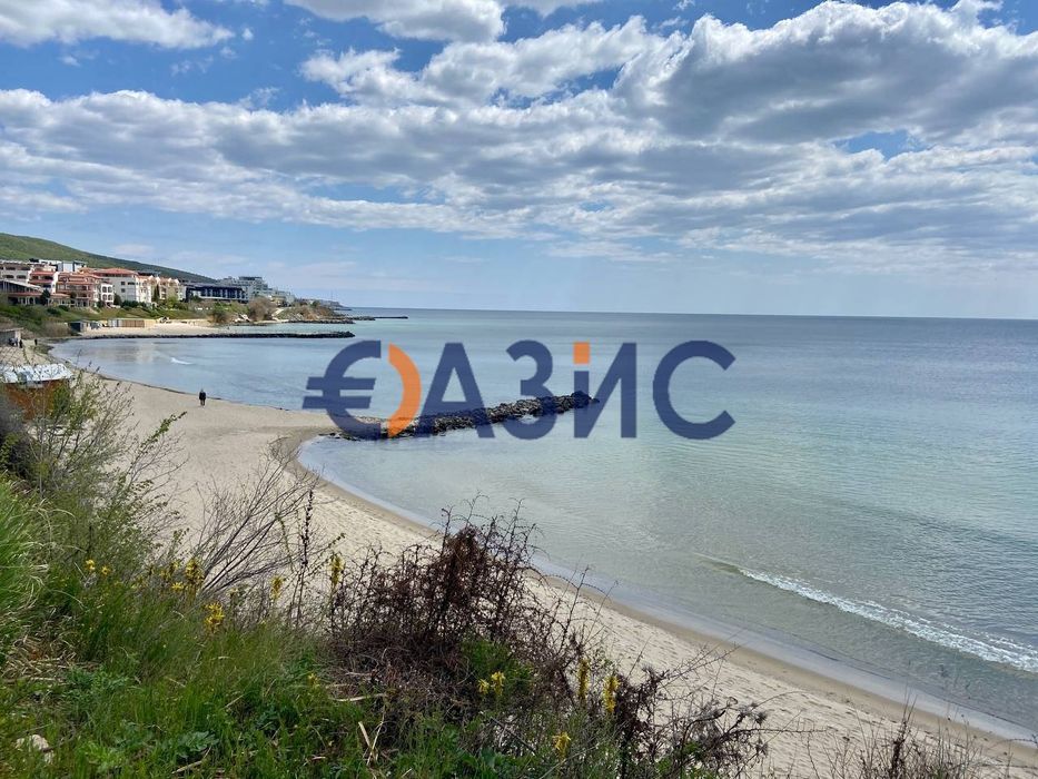 Студио на първа линия море," премиер Форт Бийч", Свети Влас, България,