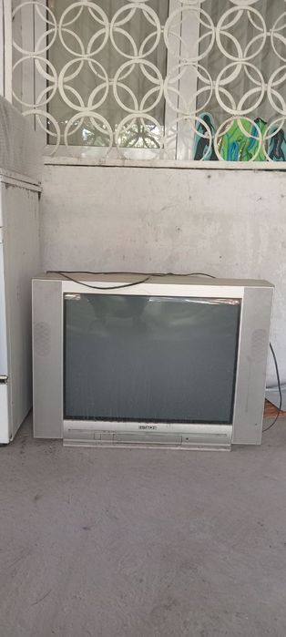 Продам газ плиту гефест