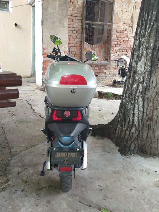 Scooter Jinpeng fara permis