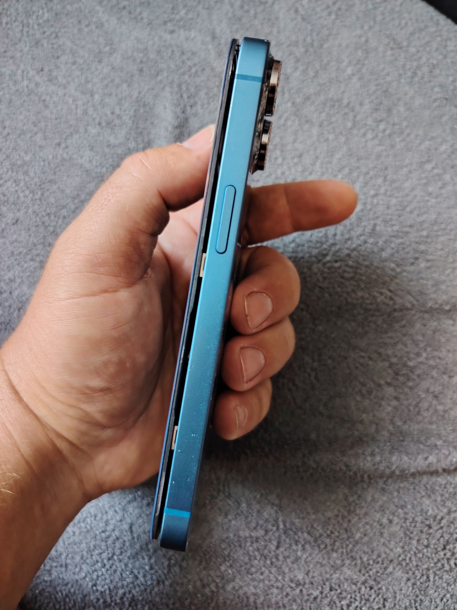 i phone 13 откючен  за тъч